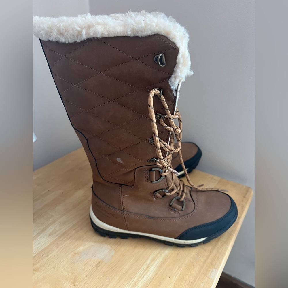 BearPaw Brown Winter Boots with Cream Fur
